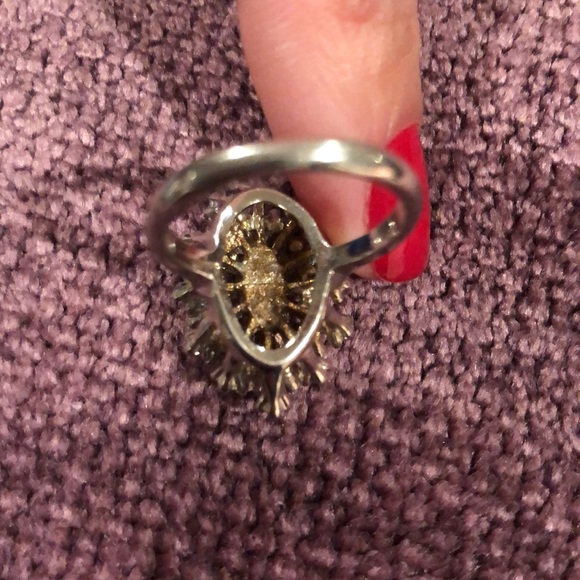 18 KGE CZ cocktail ring size 6 - Picture 8 of 14